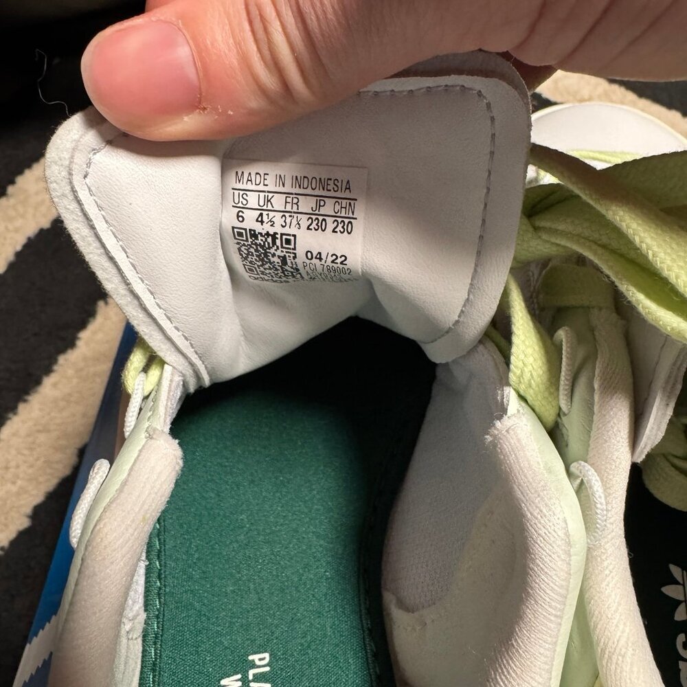 adidas Originals Stan Smith Bonega Linen Green/Linen Green/Almost Lime 6 B - Picture 11 of 12